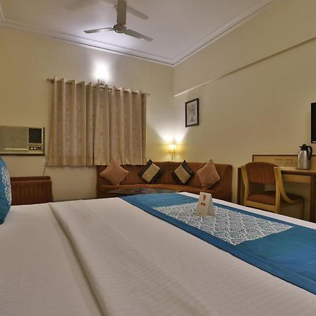 Capital O 1338 Hotel Harmony Rádzskot Kültér fotó