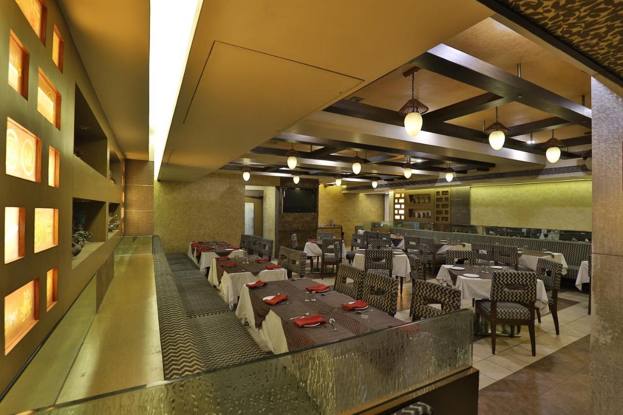 Capital O 1338 Hotel Harmony Rádzskot Kültér fotó